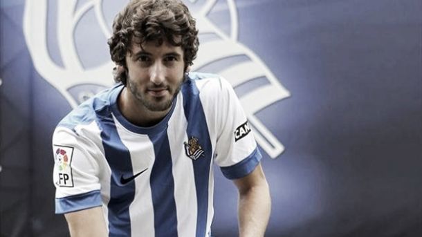 Real Sociedad re-sign Esteban Granero