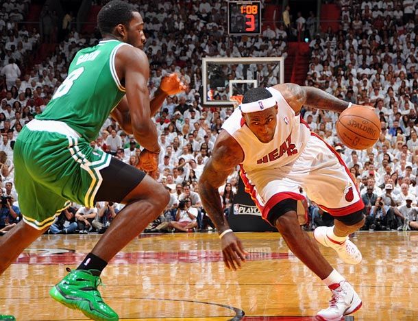 Follia Green sul buzzer, Heat bruciati