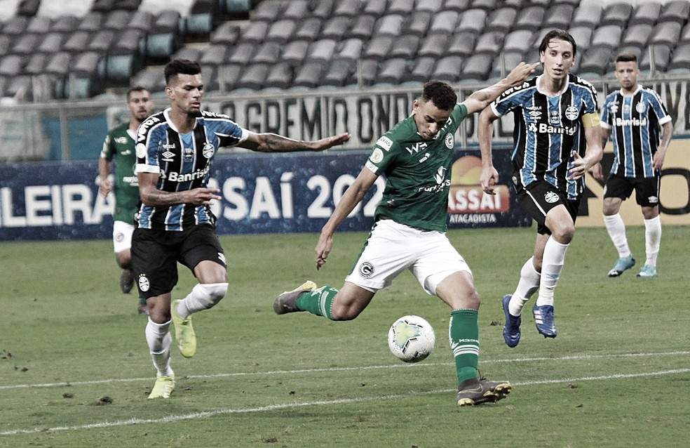 Com esperanças, Goiás enfrenta embalado Grêmio no Brasileirão Com esperanças, Goiás enfrenta embalado Grêmio no Brasileirão