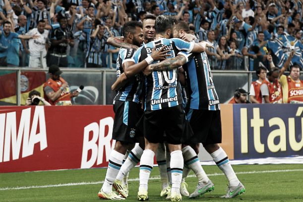 Vindo de boa sequência, Roger Machado vê Grêmio com chance de título no Brasileirão