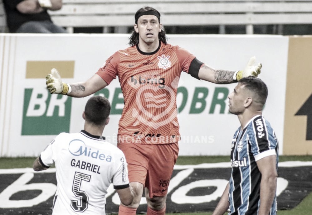 Sina? Diego Souza perde pênalti contra Cássio, e Grêmio empata diante do Corinthians Sina? Diego Souza perde pênalti contra Cássio, e Grêmio empata diante do Corinthians