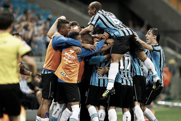Grêmio derrota o Vitória na Arena com gol contra de Richarlyson