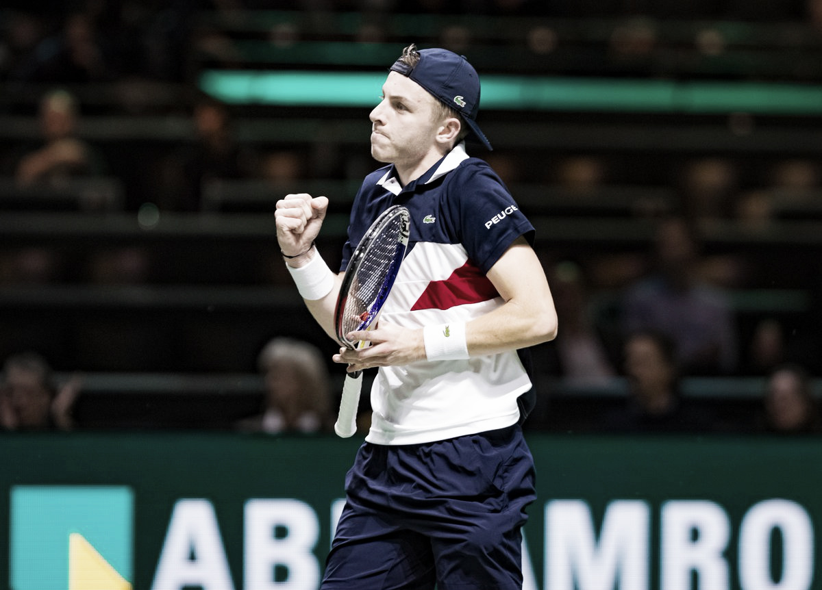 Zebra: Griekspoor surpreende mais uma vez em Roterdã e elimina Khachanov na estreia Zebra: Griekspoor surpreende mais uma vez em Roterdã e elimina Khachanov na estreia