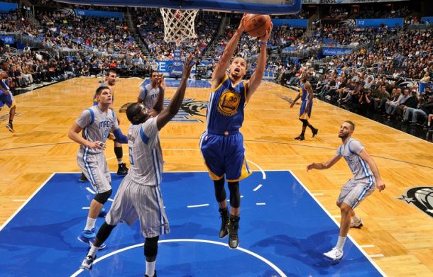 Stephen Curry Leads The Way, As Golden State Warriors Improve To 12-2 ...