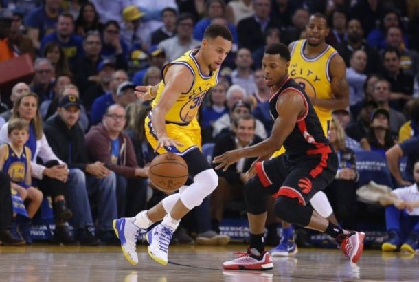 Golden State Warriors Stay Undefeated, Defeat Toronto Raptors 115-110