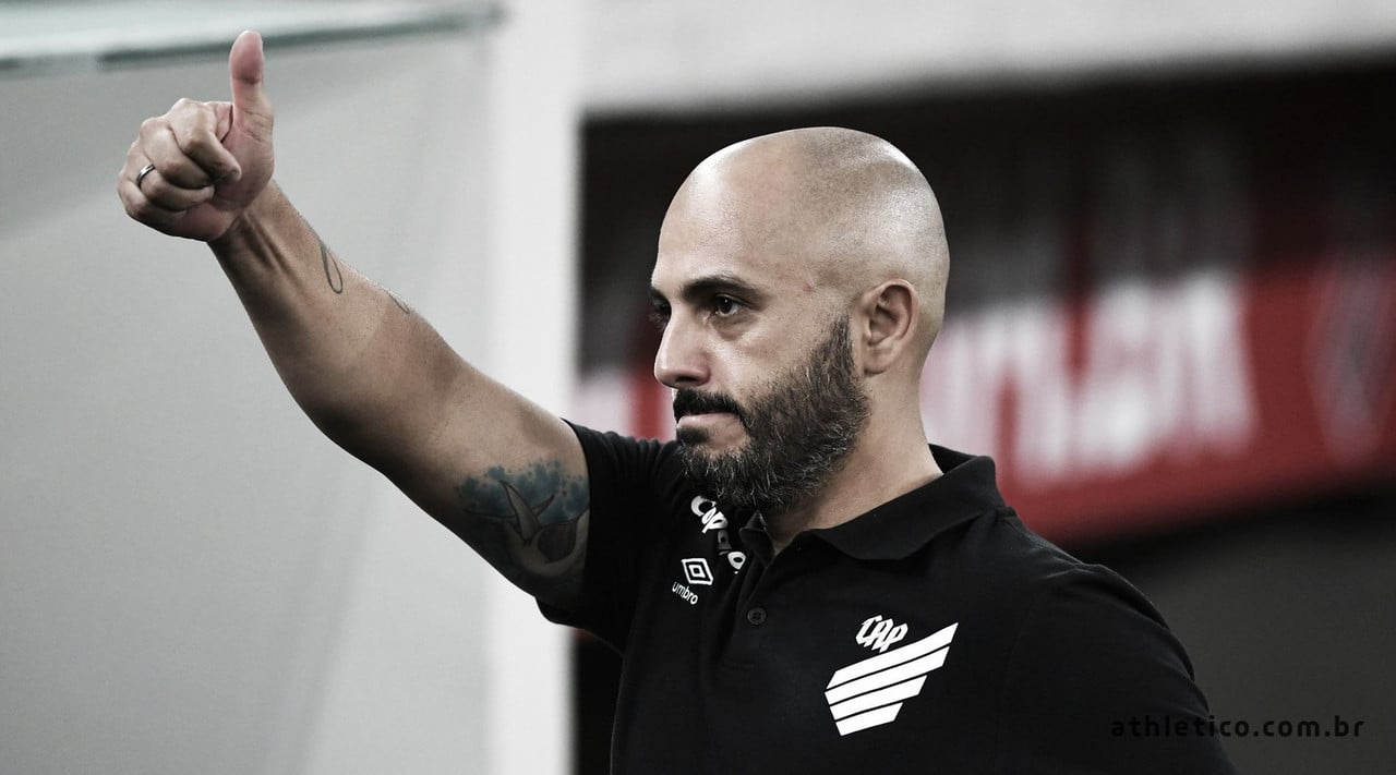 Guanaes exalta qualidade na bola parada do Athletico-PR: "Foi um fator decisivo para nós" Guanaes exalta qualidade na bola parada do Athletico-PR: "Foi um fator decisivo para nós"