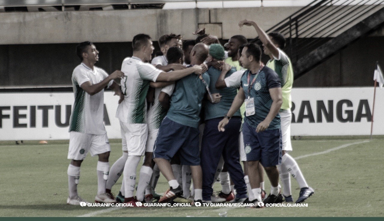 Guarani derrota Votuporanguense
e se classifica para a próxima fase da Copinha Guarani derrota Votuporanguense
e se classifica para a próxima fase da Copinha