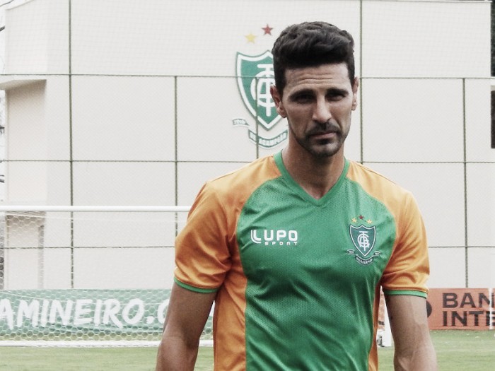 Leandro Guerreiro se despede do América-MG após três temporadas: "Vontade era permanecer"
