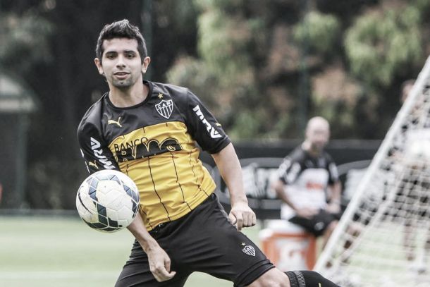 Guilherme comemora renovação com Atlético-MG e relembra gols decisivos: “Momentos de glória”