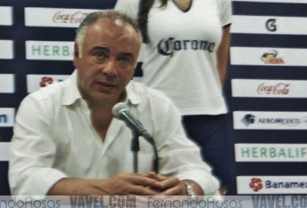 Admite Guillermo Vázquez crisis en Pumas