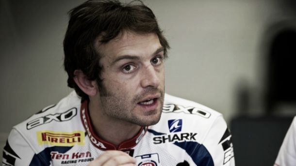 Sylvain Guintoli no sufre ninguna fractura tras su caída en Jerez