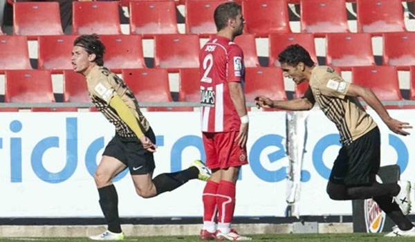 Su gol ante el Girona (Fuente: udalmeriaellobo.blogspot.com)