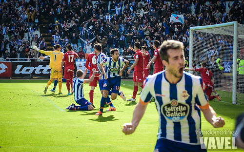 Momento en el que Toché anotaba el 1-1 ante el Sporting de Gijón. (FOTO: Nando Martínez - VAVEL.COM)