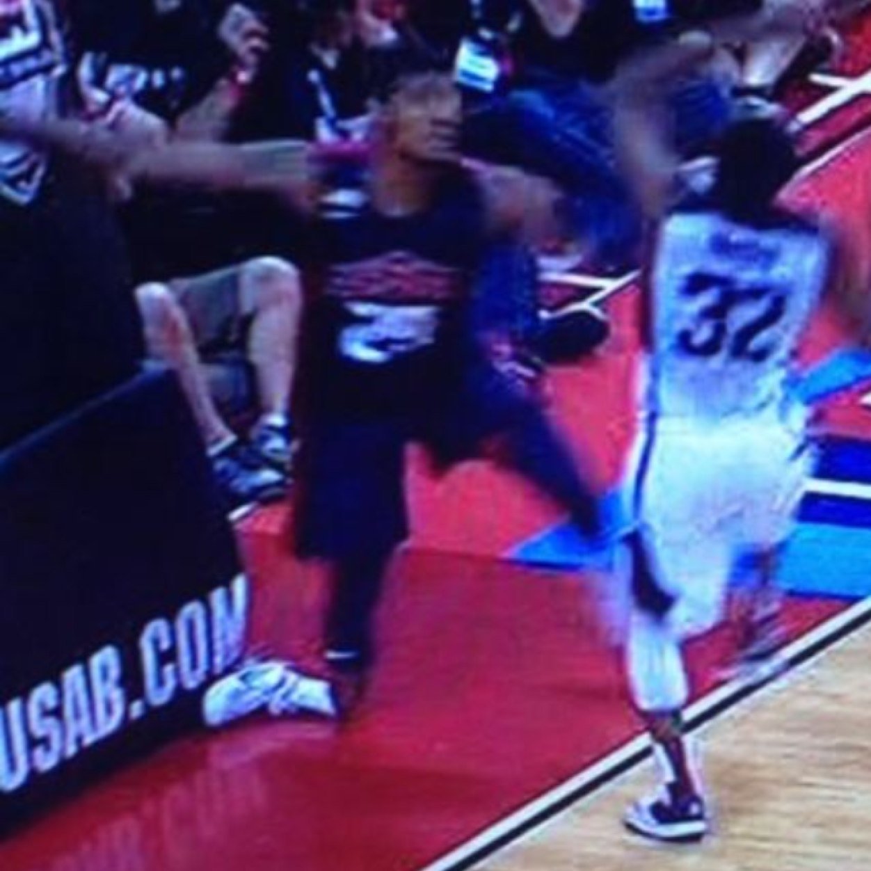 Paul George Suffers Gruesome Leg Injury During Team Usa Blue White Scrimmage Vavel Usa