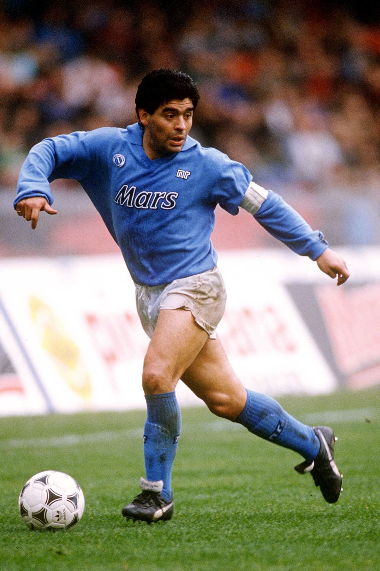 Maradona, en su etapa napolitana (FOTO: jotdown.es)