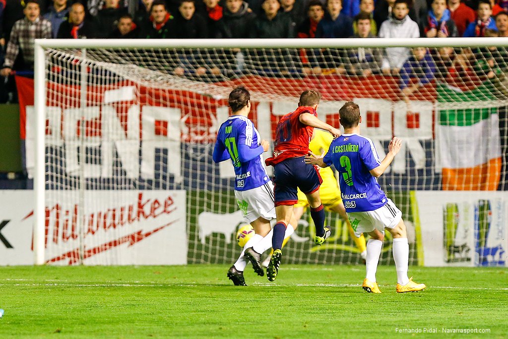 Roberto Torres tuvo la primera ocasión del partido. Fotografía: Fernando Pidal [Navarrasport].