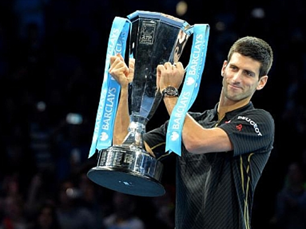 Djokovic revalidó titulo en Londres