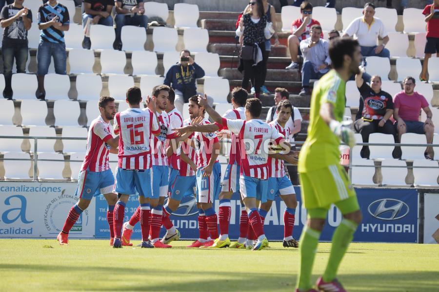 Jugadores del Lugo celebran uno de sus goles en la victoria frente al Osasuna (4-3). Imagen: www.lfp.es
