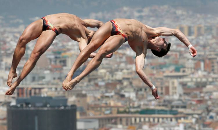 Saltos sincronizados en Barcelona 2013. Fotografia de AP