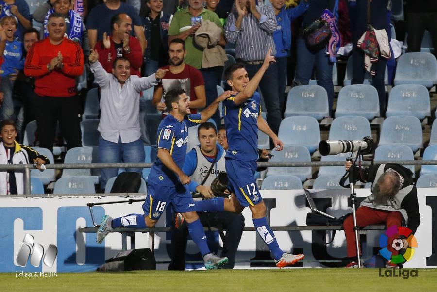 Scepovic celebra el gol ante el Málaga CF. Fotografía: LFP