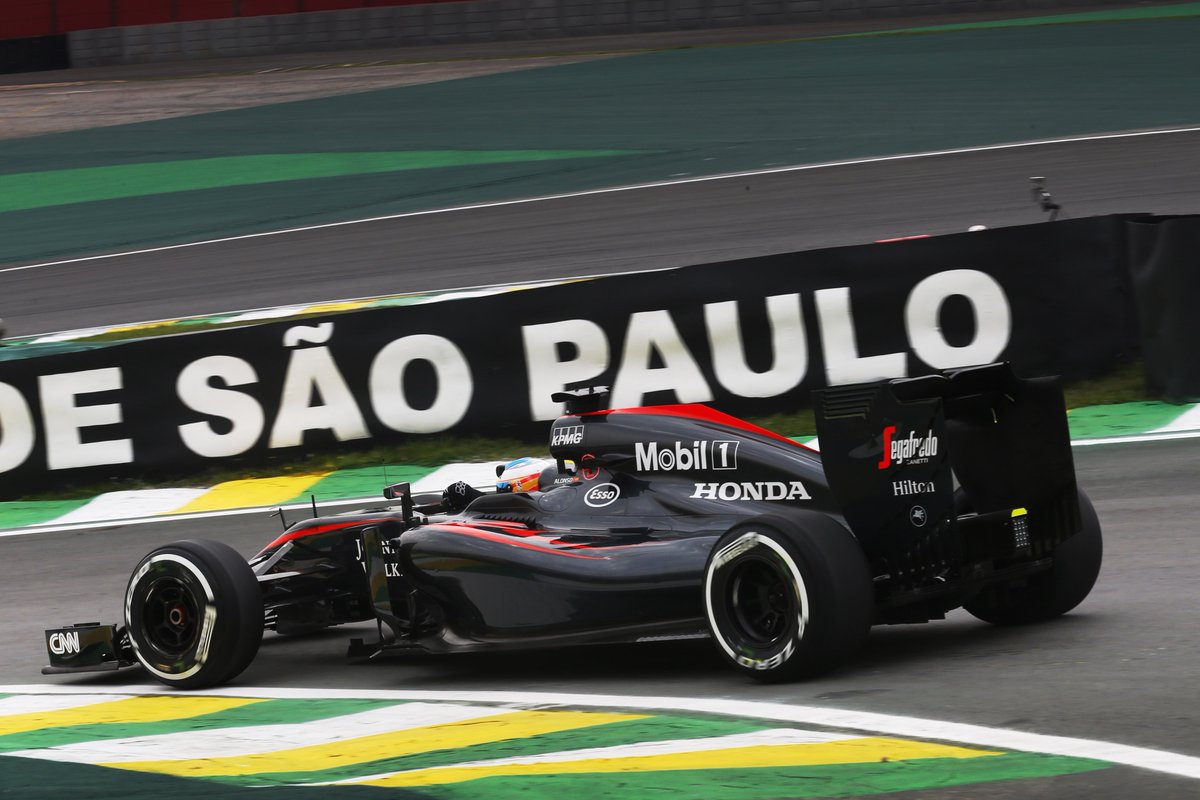 McLaren se ha dedicado a pruebas aerodinámicas.