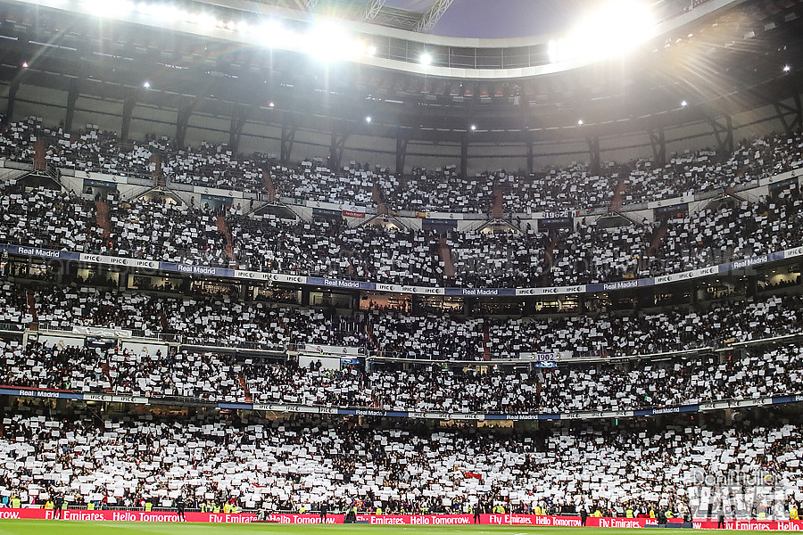 Mosaico blanco en el Santiago Bernabéu 