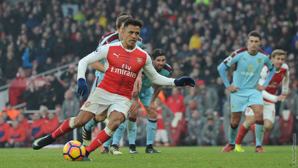 Alexis anota el penalti ante el Burnley | Fotografía: Arsenal
