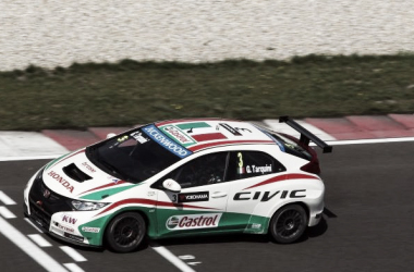 Tarquini y Coronel consiguen su primera victoria de la temporada en el WTCC Eslovaquia