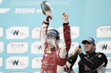 Formule E : Di Grassi s&#039;offre la première après un spectaculaire accident