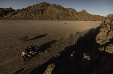 Dakar 2024: Gunter Hinkelmann e Fabricio Bianchini aceleraram pela primeira vez entre os Challenger