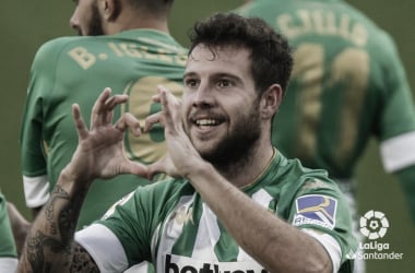 Ruibal prolonga su contrato con el Real Betis