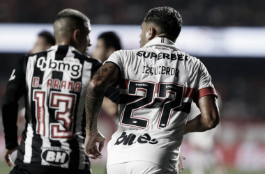 Em noite de homenagens a Izquierdo, Atlético vence São Paulo pelas quartas da Copa do Brasil