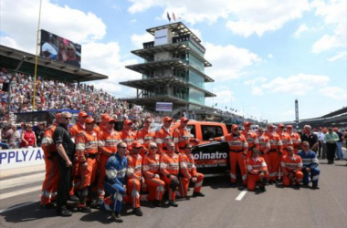 IndyCar: Hinchcliffe Thanks Holmatro Safety Team