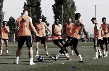 Nuevo entrenamiento del Real Madrid con la UEFA Champions League en la retina&nbsp;