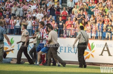 Mandzukic desata la locura: otra invasión de campo