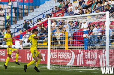 El Cádiz CF no levanta cabeza en Almendralejo