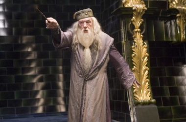 J. K. Rowling escoge actor favorito para Albus Dumbledore