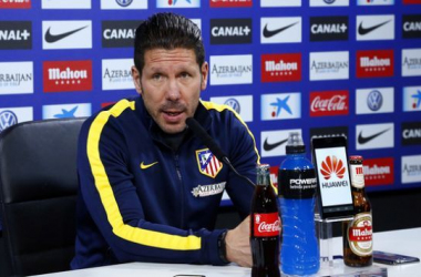 Simeone: &quot;Intentaremos aislarnos del partido contra el Chelsea y pensar en la manera de resolver contra el Elche&quot;