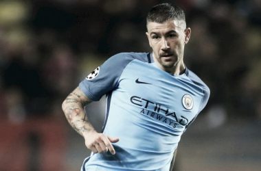 Roma, è fatta per Kolarov. Ma l&#039;ipotesi Barreca non tramonta