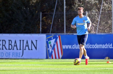 Ansaldi y Raúl Jiménez regresan con sus selecciones