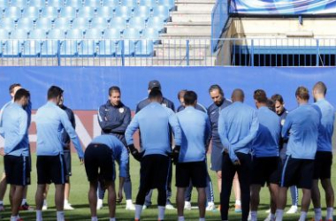 Raúl García recibe el alta médica y entra en la convocatoria