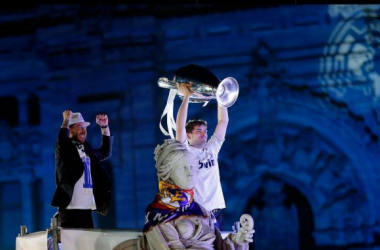 Segunda ofrenda a la Cibeles en la fiesta del campeón de Europa