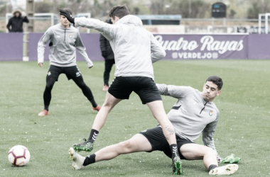 Entrenamiento pensando en el Atlético de Madrid y rueda de prensa de Míchel