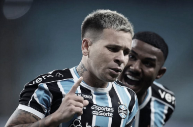 Grêmio domina Athletico e vence a primeira pelo Campeonato Brasileiro