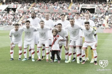 El Rayo Vallecano se aferra a las posiciones de ascenso directo