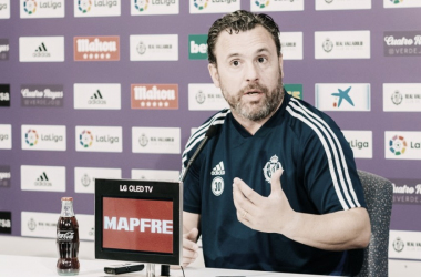 Sergio González: "Ojalá encontremos un Real Madrid con falta
de conexión entre sus jugadores"