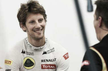Romain Grosjean confirma que fica na Lotus