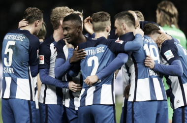 Kalou marca hat-trick e Hertha Berlin vence Gladbach com um a mais