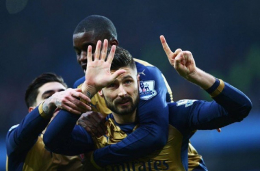 L&#039;Arsenal vince 2-0 sul campo dell&#039;Aston Villa e si prende la vetta momentanea