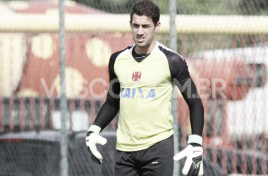 Martín Silva, goleiro do Vasco, vai defender o Uruguai na Copa do Mundo